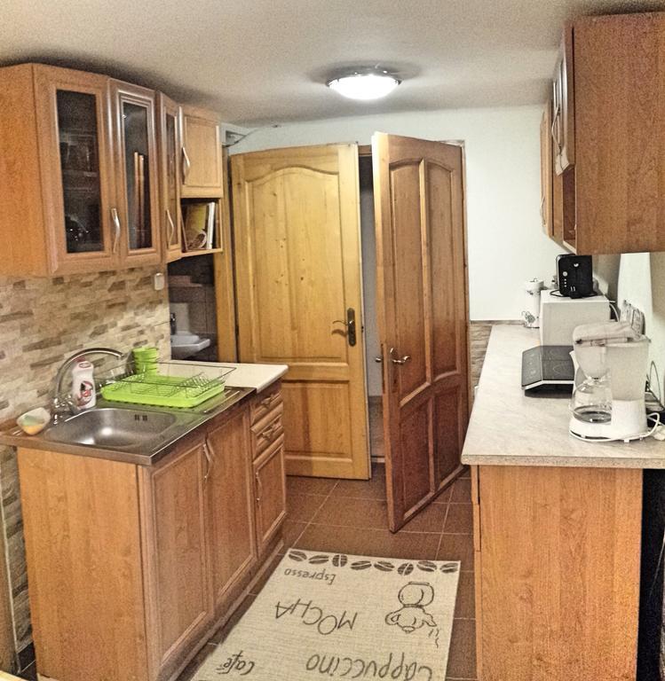 Virag Apartmanhaz ショプロン エクステリア 写真