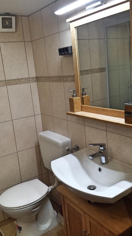 Virag Apartmanhaz ショプロン エクステリア 写真