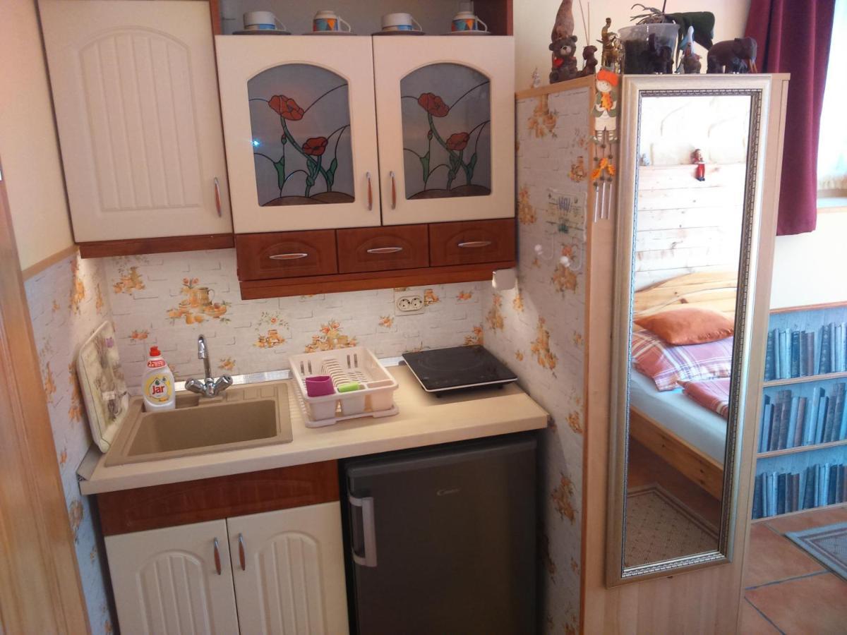 Virag Apartmanhaz ショプロン エクステリア 写真